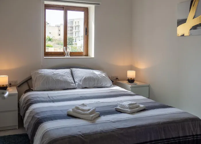 6th Floor Spinola Seaview In St Julians