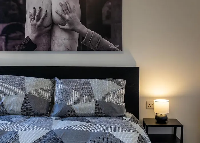 6th Floor Spinola Seaview In St Julians *