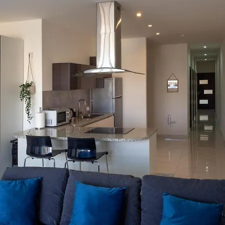 6th Floor Spinola Seaview In St Julians