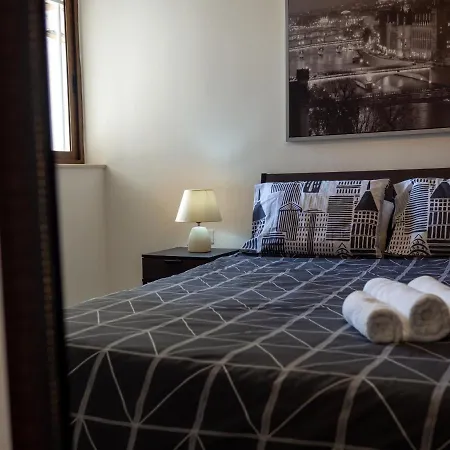 6th Floor Spinola Seaview In St Julians * San Julián