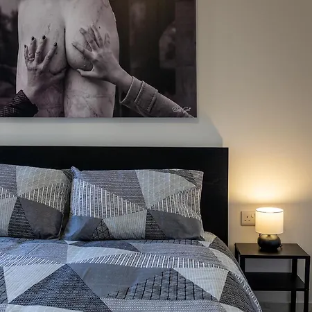 6th Floor Spinola Seaview In St Julians *