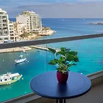 アパート 6th Floor Spinola Seaview In St Julians Saint Julian's